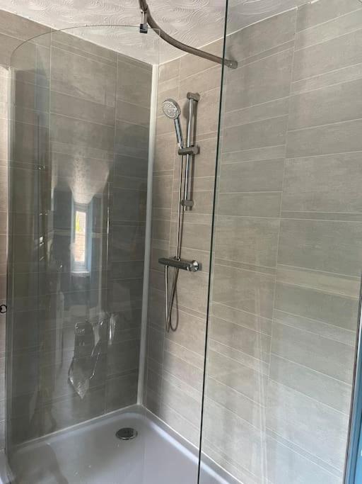 Cosy 2 Bed Flat In Apartment Crickhowell