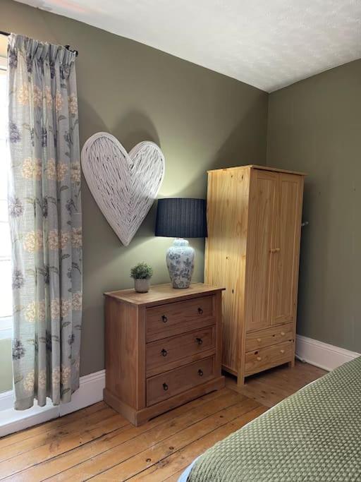 Cosy 2 Bed Flat In * Crickhowell